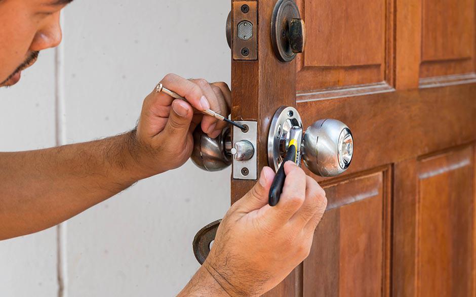artisan serrurier pas cher Lisses